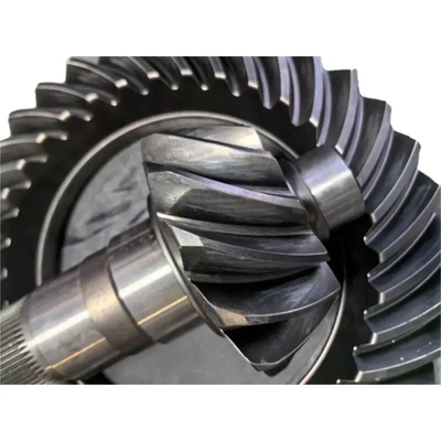 Forgeage de précision Forgeage sous pression à chaud Forgeage de boîtes de vitesses automobiles Pièces d'engrenages Forgeage Machining OEM